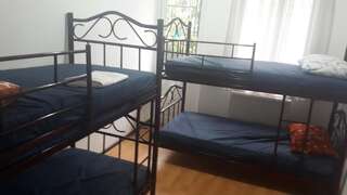 Хостелы Enjoy The Hostel Батуми Кровать в общем номере для женщин с 4 кроватями-4